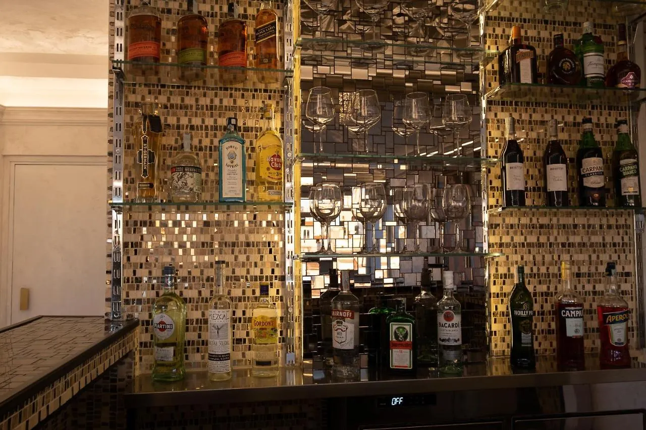 Hotel Antica Dimora Delle Cinque Lune Rome