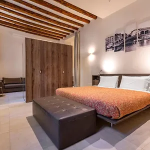 https://suite-dei-greci.hotelinveneto.com
