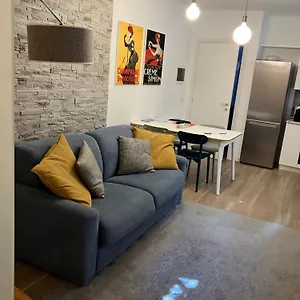 Apartment Spazio M&m Cellini 3 Milan