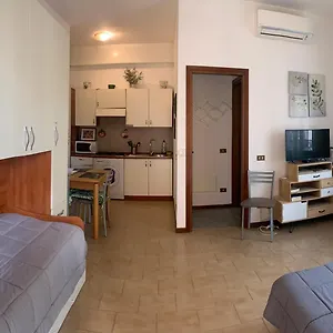 Appartamento Affitti Brevi / G.b Rossi Friendly