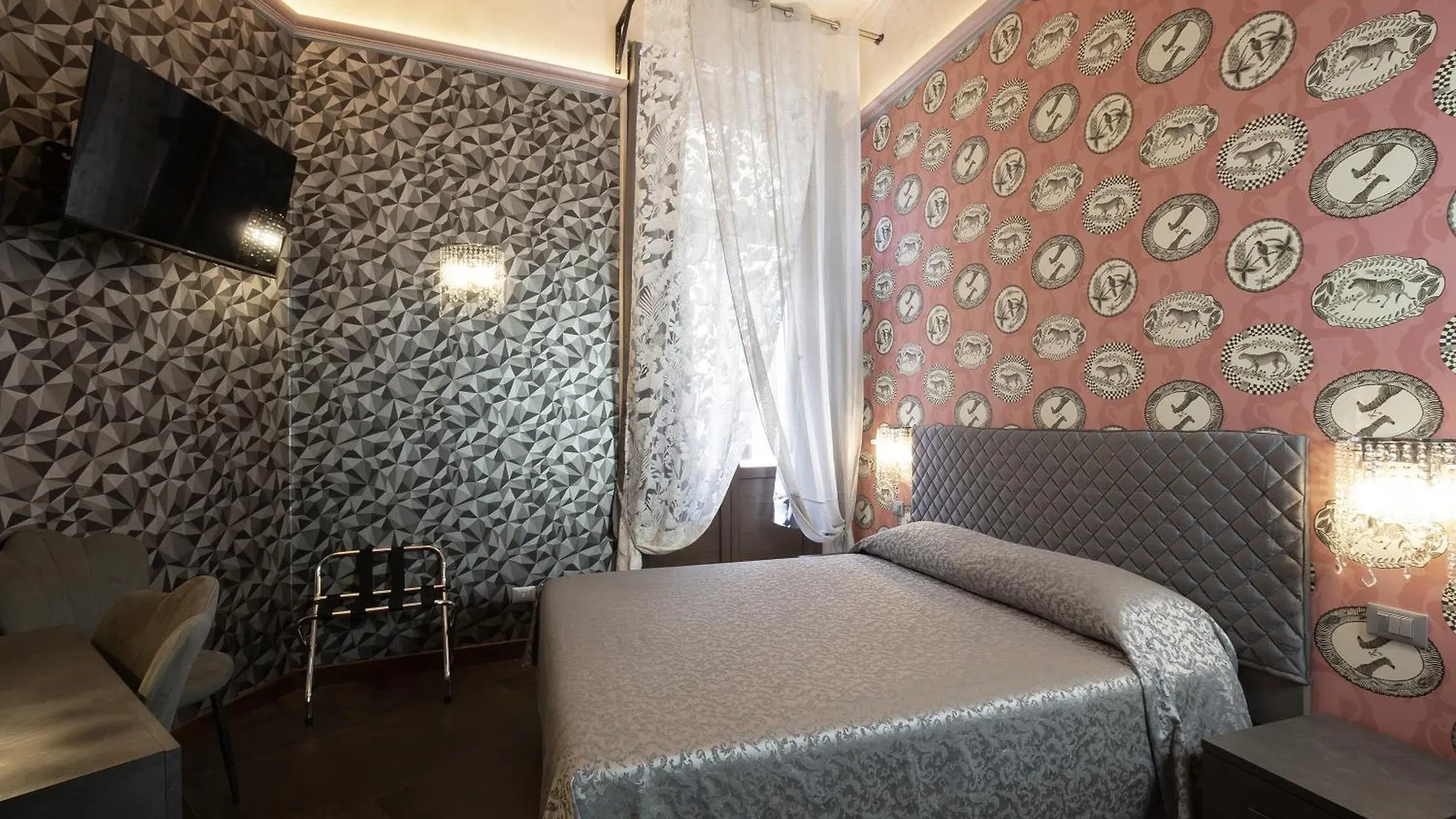 *** Hotel Antica Dimora Delle Cinque Lune Rome Italy
